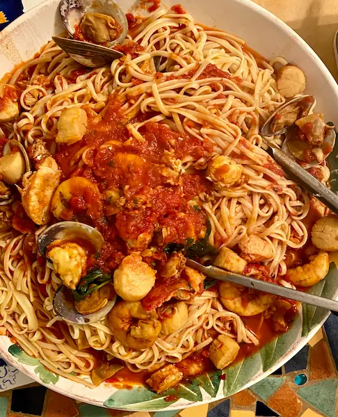 spaghetti with frutti di mare