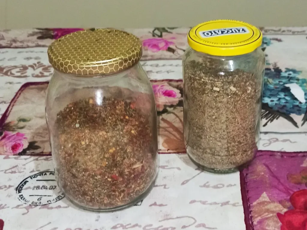 spicy italian seasoning made with chili pepper flakes