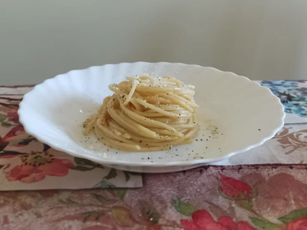 spaghetti aglio e olio made in less than 20 minutes
