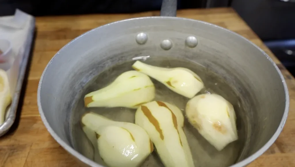 poached pears without wine step 2