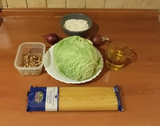 ingredients for bucatini with cabbage pesto