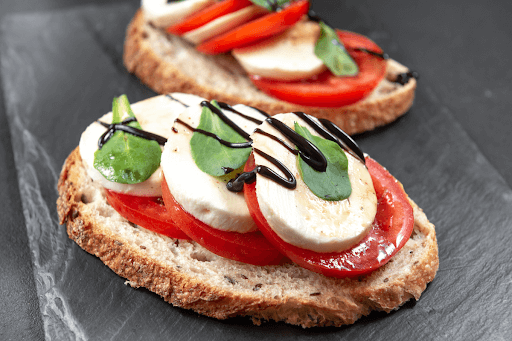 caprese bruschetta best appetizer