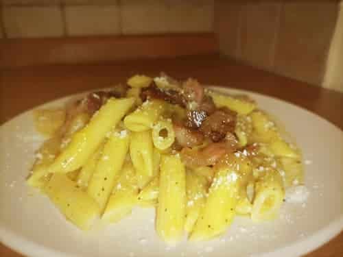 Penne Carbonara: Easy Recipe: pasta carbonara