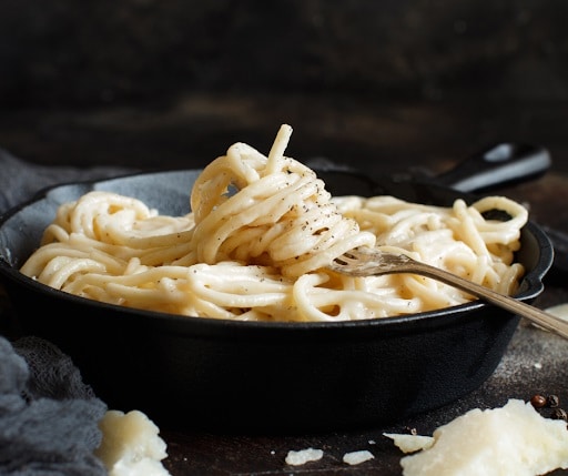 pasta with pecorino romano cheese