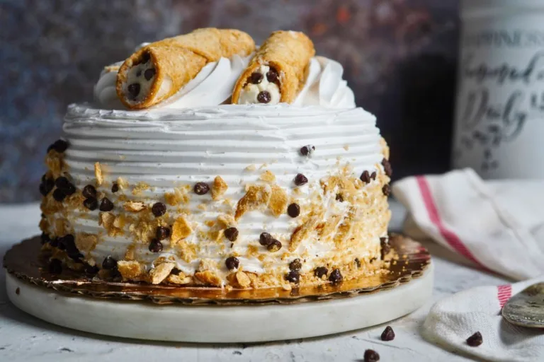 Traditional italian cannoli cake recipe