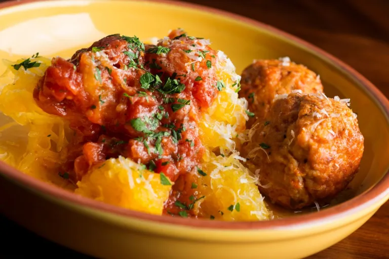 Spaghetti squash breakfast bowl recipe