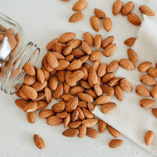 almonds vs pecans-key information